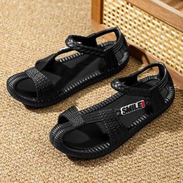 Slippers Couple Models Straw Summer Sandals Outdoor Beach Shoes Men And Women Large Size Breathable Lightweight