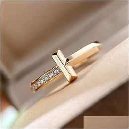 Band Rings 2024 White Diamond Designer Ring For Woman T1 Plated 18K Rose Gold Fashionable Thin Design With Inlay Classic Premium Drop Oteku