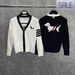 Trendy Tb New Contrasting Color Back Dog Embroidery Four Bar Sleeves Casual Knitted Cardigan