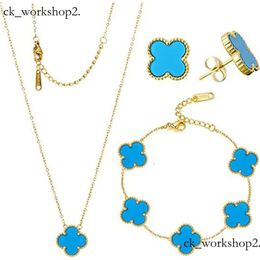 4 Four Leaf Clover Luxury Designer Necklace Jewellery Set Pendant Necklaces Bracelet Stud Earring Women the Best Gift for Girlfriends on Festivals 145