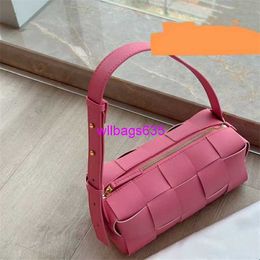 Leather Shoulder Bags BottegVeneta Designer Bags b Family Cross Border New 10 Grid Brick Woven Bag Cassette Ribbon Pink Waffle Pillow Bag Sing have logo HB3770