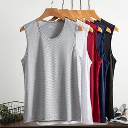 Men Sport Vest Hollow Out Solid Colour Sleeveless Round Neck Summer Small Holes Sweat Absorption Gym Tank Top 240415