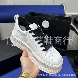 Shoes 2023 New Fragrant Panda Board Cookie Women's Thick Sole Matsutake Sole, Elevated Inner, Sports And Casual Little White