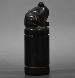 Decorative Figurines Hongshan Culture Archaize Black Iron Meteorite Sculpture Frog Seal Statue