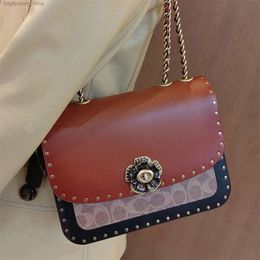 Handbag Designer Sells Branded Bags at 60% Discount New Classic Madison Shoulder Bag Camellia Chain Small Square