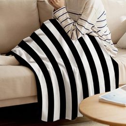 Blankets WARMTOUR Throw Blanket Parisian Black White Stripes Vertical Warm Microfiber For Beds Home Decor