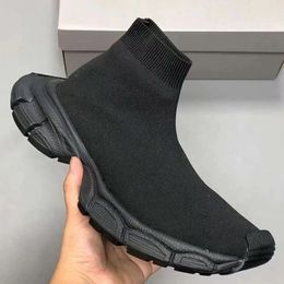 2024 Nuovi calzini da uomo Designer Sneaker Stivali a maglia scarpe da corsa casual per le donne elastico da donna