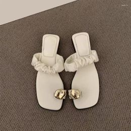 Slippers Clip Toe Flipflops Woman Thong Black Thick Heels Women Sandals Metal Decor Female Pleated Slide Shoes Ladies Sandalias