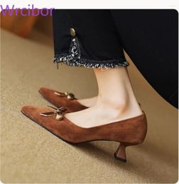 Dress Shoes French Single 2024 Style Pointed Middle Heel Leather Bow Apricot Temperament Socialite High Heels Womens