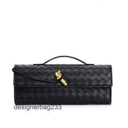 Crossbody Leather Long Weave Underarm Clutch Winter Andiamo Large Lady Quality 2024 Bags Autumn Bottegs Versatile High Venetass Women Bag Capacity WLKI