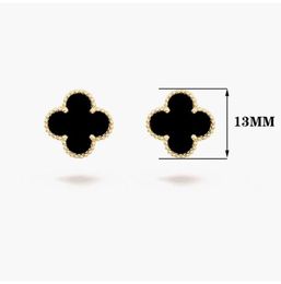 Stud Fashion Vintage 4/Four Leaf Clover Desinger Earrings Silver 18K Gold Plated for Women Titanium Steel Wedding Jewelry Gift2024 jj