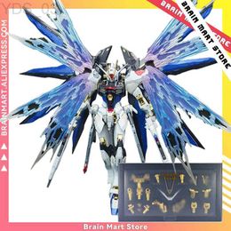 Action Toy Figures Daban 8802 Strike Freedom MG 1/100 Assembling Model Action Toy Figures Robots Assemble Model Kits Toy YQ240415