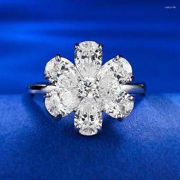 Cluster Rings 925 Silver Luxury Simple European And American 4 6 Petal White Diamond Ring Instagram Fashion Versatile Wholesale