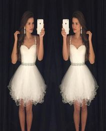 White Short Prom Dresses Modest Graduation Homecoming Dresses Cheap Spaghetti Straps Beaded Crystals Ruffles Party Gowns8904452