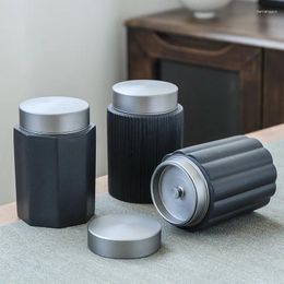 Storage Bottles Creative Black Ceramic Tea Can Total Sealed Jar With Lid Nut Coffee Kitchen Food Container Crafts Home Decoration