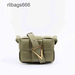 Mini Designer S Mouth Lady Shoulder Bags Plaid Small bag Venet 2024 Claassic Cassettes Luxury Woven bottegs Belt Packet tote 5R0W