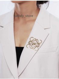 Brooches Stylish And Versatile Design Corsage High-end Atmosphere Niche Pin Button Suit Coat Accessories