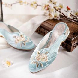 Slippers Spring Summer Women's Style Baotou Half Ethnic Pointed Silk Satin Embroidered Home Cloth Casual