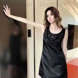 Basic & Casual Dresses designer brand Summer New Style Age Reducing Triangle Bag Round Neck Slim Fit Tank Top Dress Classic Black Sleeveless A-line for Women HEFU