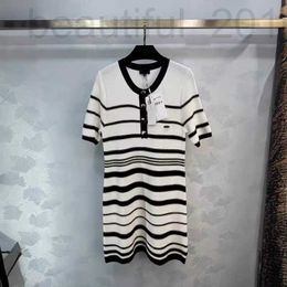 Basic & Casual Dresses designer Spring and Summer New Nanyou Cha Elegant Style Embroidery Contrast Colour Round Neck Stripe Knitted Short sleeved Dress B4M7