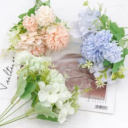 Decorative Flowers Simulated Flower 5-pronged Small Handle Bundle European Style Hydrangea Hand Held Ball Chrysanthemum Mixed