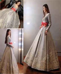 Elegant Gray Satin Deep V Neck Evening Dresses Saudi Arabia Long Sleeves Lace Appliques Prom Dresses With Orange Bow A Line Party 1968262