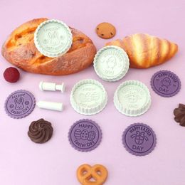 Baking Moulds Easter Round Cookie Cutter Mold Happy Pattern Biscuit Press Stamp Pastry Bakery Tools Decoration Accessories