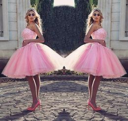 TuTu Pink KneeLength Prom Dress Stylish Strapless Beaded Lace Appliques Pretty Cocktail Party Dress Puffy Tulle Short Lovely Even5726008