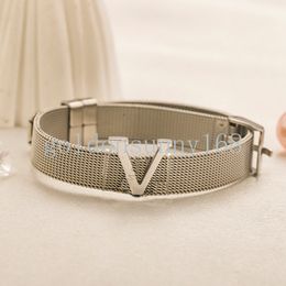 High-end Inlay Crystal Designer Bracelet Vogue Women Bangle Women Lover Brand Letter Bangle Wedding Birthday Party Jewellery Wristband Cuff 18k Gold Stainless Steel