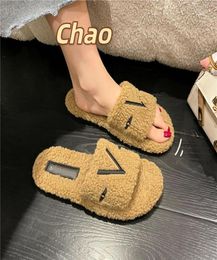 Designer Slipper Luxury Sandal Slippers Brand Slides Women Mens Slippers Flat Black Fuzzy Bottom Flip Flop Sneakers Boots Shoe 2211508440