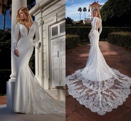 Boho Trumpet Mermaid Wedding Dresses With Long Sleeves V Neck Lace Appliqued Bridal Gowns Court Train Illusion Back Slim Fitted Elegant Satin Robes de Mariee CL1990