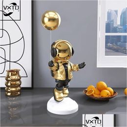 Decorative Objects & Figurines Balloon Astronaut Resin Ornaments Home Decor Crafts Statue Office Desk Decoration Bookcase Scpture 2401 Dhlz0