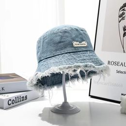 top designer Bucket hats le Bob Hats, Men's, women's wide-brimmed hats, Designer hats, Sun Proof gorras Outdoor beach canvas , Designer fashion accessories