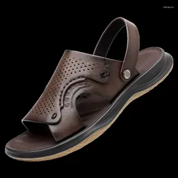 Sandals 2024 Fashionable Men's Business Casual Shoes Hollow Breathable Summer Camping Flat Bottom Anti Slip