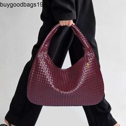 Bottegvenetas Hop Bag Large Foreign Trade Woven Womens Bags New Trendy Highcapacity Korean Version Commuting and Leisure Manufacturer Wholesal rj