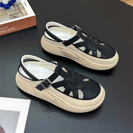 Slippers Flatform Does Not Slip Women Boots 2024 Flip Flops Summer Shoes Women's Sandals Large Sizes Sneakers Sports