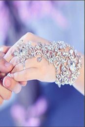 New Arrival Luxury Diamond Crystal Bridal Glove Wrist Fingerless Wedding Jewelry Bracelets for Bride Beaded Mariage Bride8476257