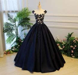 2018 New Arrival Stock Ball Gowns Quinceanera Dresses Top Appliques Vestidos De 15 Debutante Illusion Princess Gowns 15 Year Prom 1700502