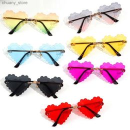 Sunglasses Rimless Heart Shape Sunglasses for Women Trendy Metal Frame Sun Glasses Vintage Shades UV400 Sunglasses Love Heart Party Glasses Y240416