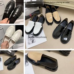 Chanells Standard Chanells Dress Designer New Shoes Thick Sole Lefu Flats Balack English Style Small Leather Shoe Coarse Large Head High