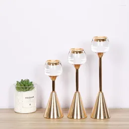 Candle Holders Nordic Wrought Iron Candlestick Dining Table Metal Single Head Creative Romantic Wedding Golden