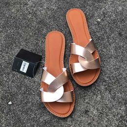 Slippers Women Sandals Outside Beach Summer Slides Fashion Ladies Shoes Brand Flat breathable hollow Woman Leather Plus Size H240416 DWVS