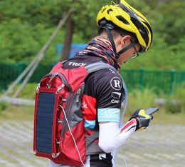 Men Cycling Bags Backpack Solar Powered 65W 5V Backpack Waterproof Laptop Daypacks Travelling Backpacks Shoulder Bag with 2L Water7431360