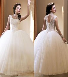 Crystals Beaded Ball Gown White Organza Quinceanera Dresses 2017 Featuring Crew Neckline Capped Sleeve Keyhole Back Girls Prom Dre9734138