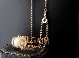 Factory Sell High Quality Luxury diamond Ceramic necklace Fashion Woman039s Metal Letter spring necklace With Box5499873