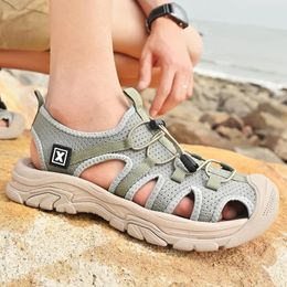 Outdoor Mens sandals Upstream Shoes Breathable Summer Aqua Rubber Air Mesh Sandals Wading Quick Drying Beach Sneakers 240415