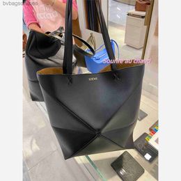 Luxury High Quality Loeweelry Designer Bags for Women Fuzzy Fold Tote Folding Tote Bag Handheld Shoulder Diagonal Womens with Original 1to1 Brand Logo