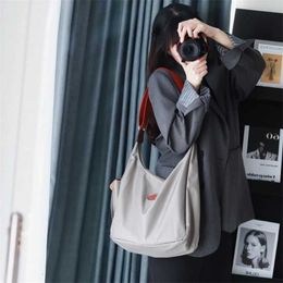 허가 소매 도매 95% 할인 가방 및 바오바오 만두 핸드