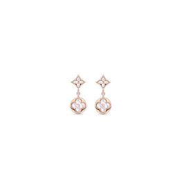 Q96668 Farbblüte Langstil Ohrringe rosa Gold weiße Mutter aus Perle und Diamanten Luxusdesigner Frauen Juwely gegen Gold Vier Blatt Dangle Kronleuchter Ohrringe