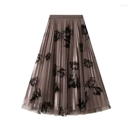 Skirts Reversible Two Layered Flocking Floral Tulle Mesh Womens 2024 Spring Summer High Waisted Pleated Midi Skirt Female Swing